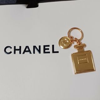 CHANEL - 【ERIKA様専用】CHANELノベルティ　チャーム　香水ボトル