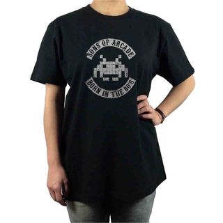 新品 インベーダー アーケード シューティング 80年代チープ ゲーム Tシャツ(Tシャツ/カットソー(半袖/袖なし))