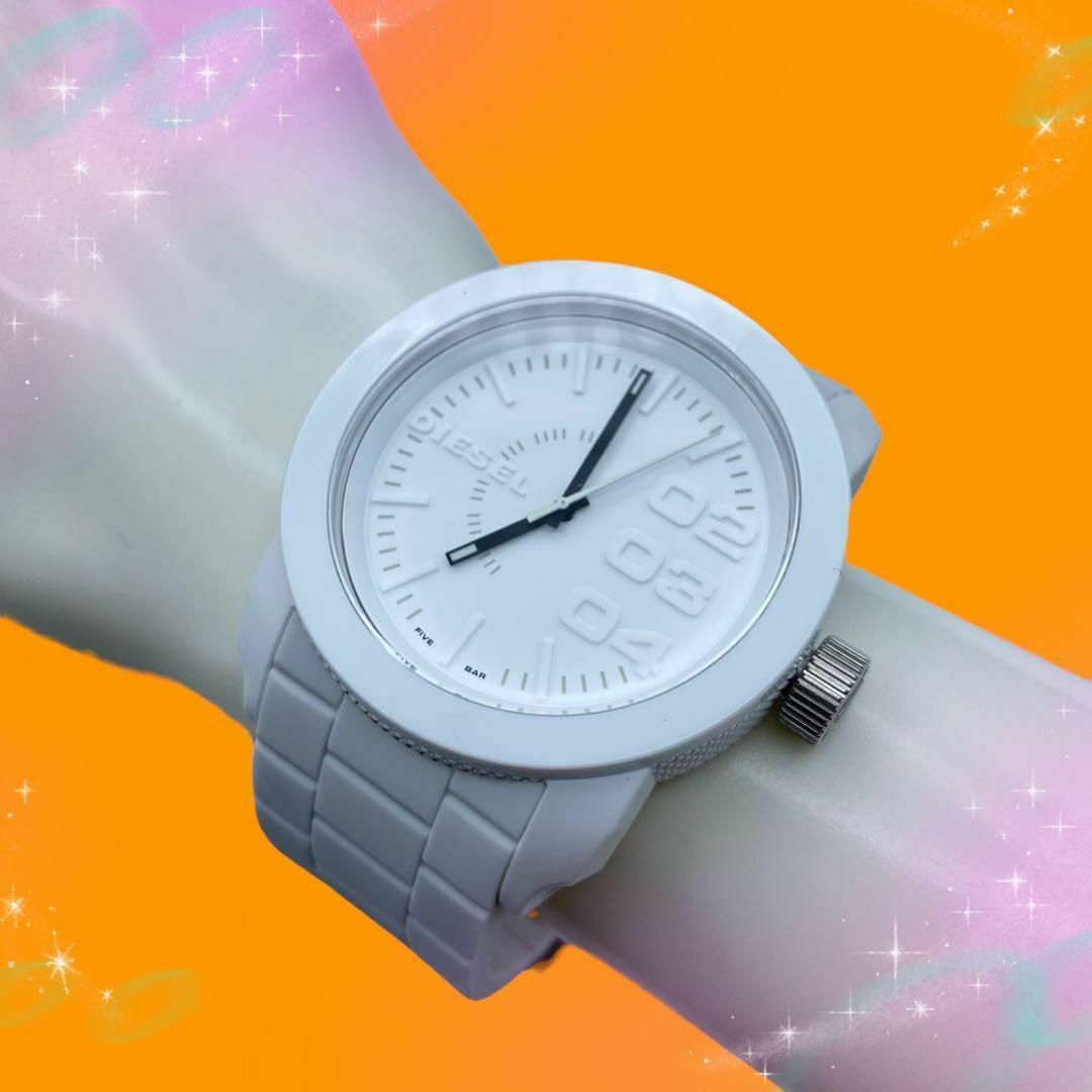 DIESEL(ディーゼル)の《超美品　稼動品》　ディーゼル　防水　メンズ腕時計　クォーツ　箱付き メンズの時計(腕時計(アナログ))の商品写真