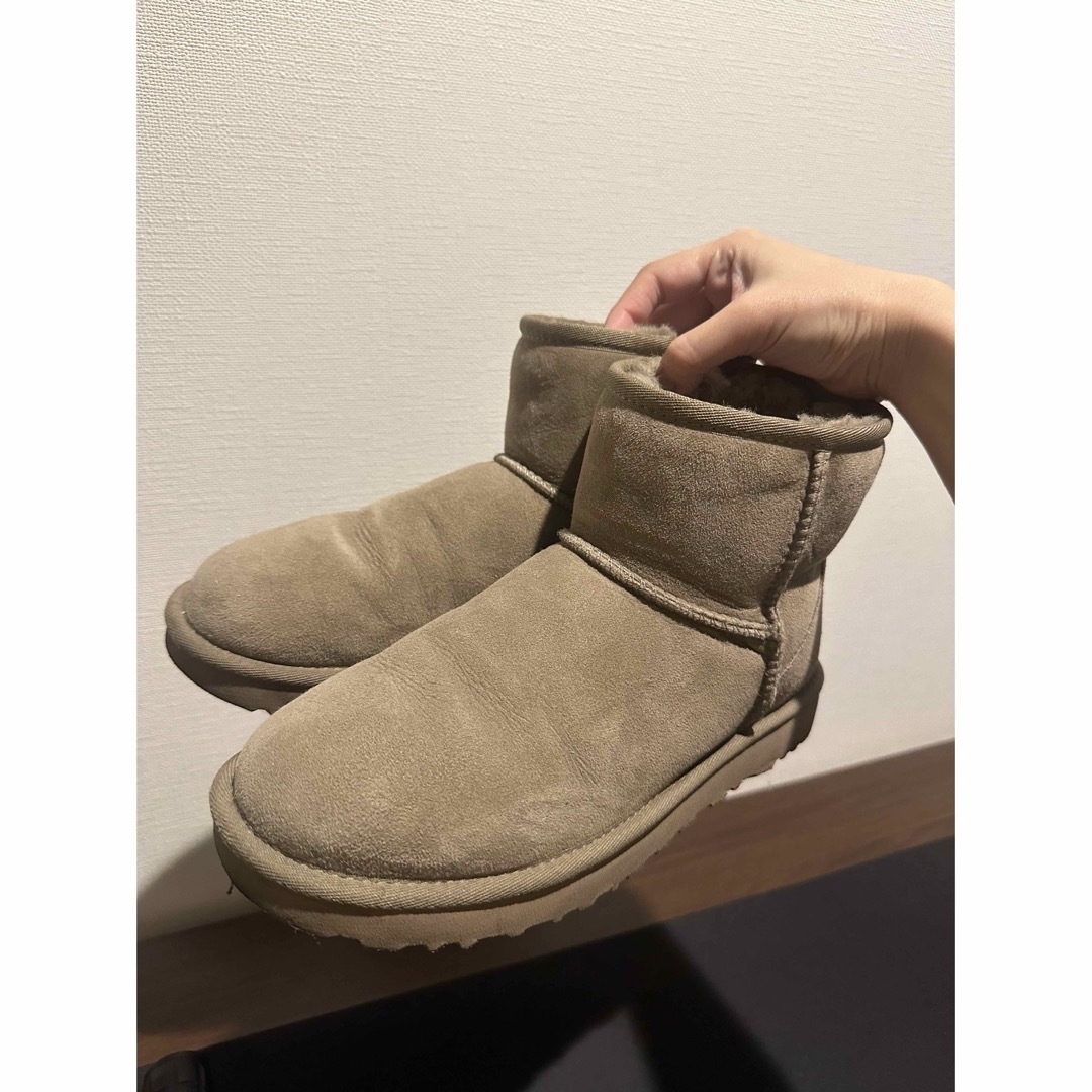 UGG(アグ)のugg ムートンブーツCLASSIC MINI II 24cm レディースの靴/シューズ(ブーツ)の商品写真