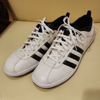 アディダス(adidas)の激安セール!!adidasスニーカー(スニーカー)