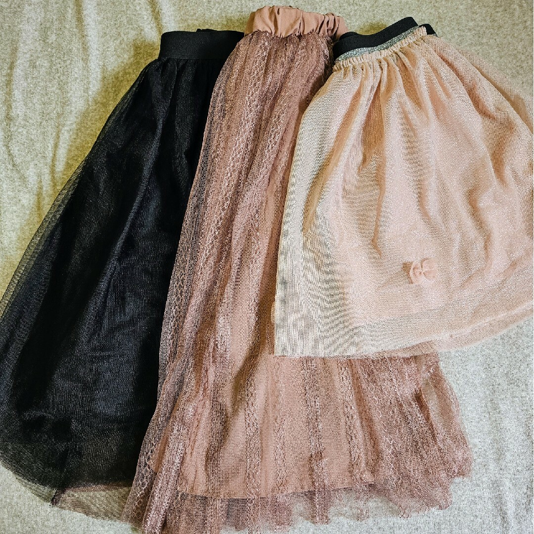 チュールスカート　３着　130 キッズ/ベビー/マタニティのキッズ服女の子用(90cm~)(スカート)の商品写真