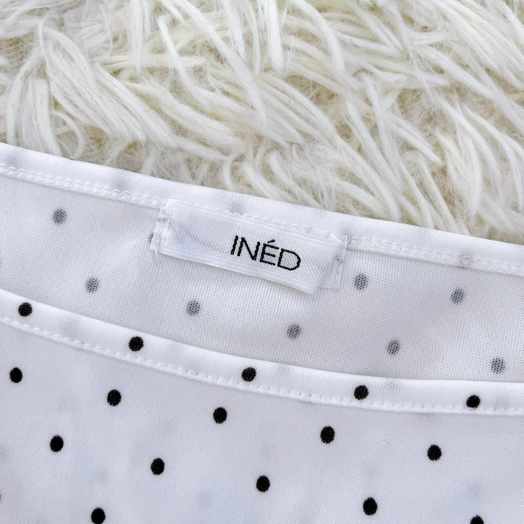 INED(イネド)の【INED】イネド（2）トップス 水玉 ドット柄 袖なし 薄地 レディースのトップス(Tシャツ(半袖/袖なし))の商品写真