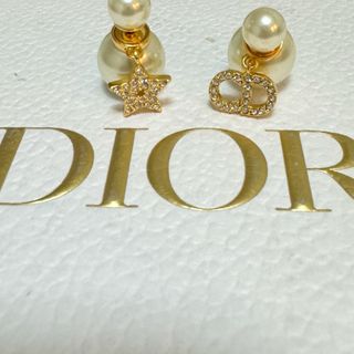 ディオール(Dior)のディオール　DIOR ピアス　パールピアス(ピアス)