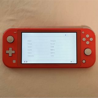 ニンテンドースイッチ(Nintendo Switch)のNintendo Switch Lite コーラル　本体のみ(携帯用ゲーム機本体)