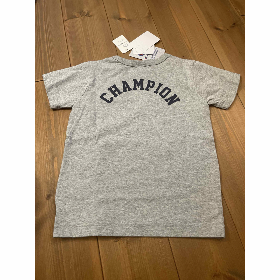 Champion(チャンピオン)の未使用⭐︎チャンピオン　Tシャツ キッズ/ベビー/マタニティのキッズ服男の子用(90cm~)(Tシャツ/カットソー)の商品写真