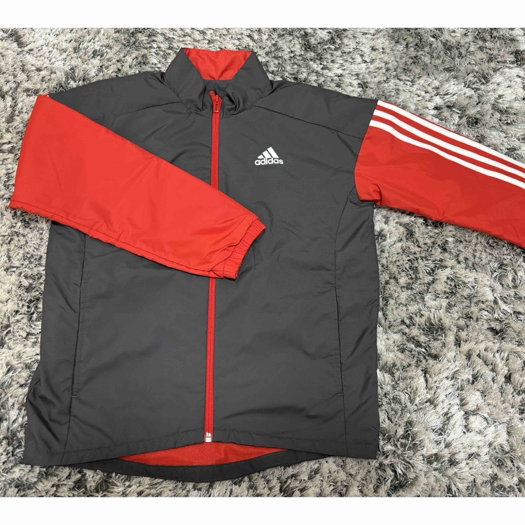 adidas(アディダス)のアディダス　キッズ140 キッズ/ベビー/マタニティのキッズ服男の子用(90cm~)(ジャケット/上着)の商品写真