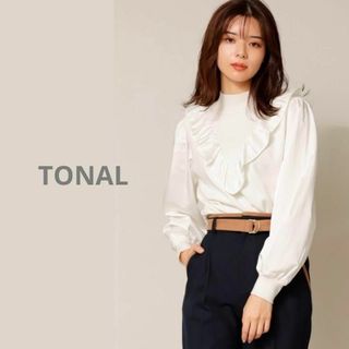 TONAL - 22AW トーナル　サテンドッキングフリルニット　ホワイト