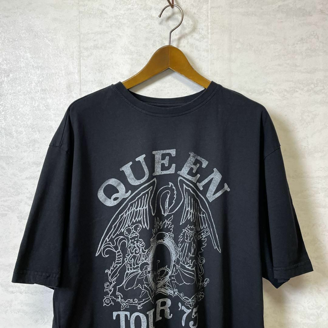 MUSIC TEE(ミュージックティー)のバンドＴシャツ　クイーン　QUEEN　オーバーサイズ2ＸＬＴ　黒ブラック　古着 メンズのトップス(Tシャツ/カットソー(半袖/袖なし))の商品写真