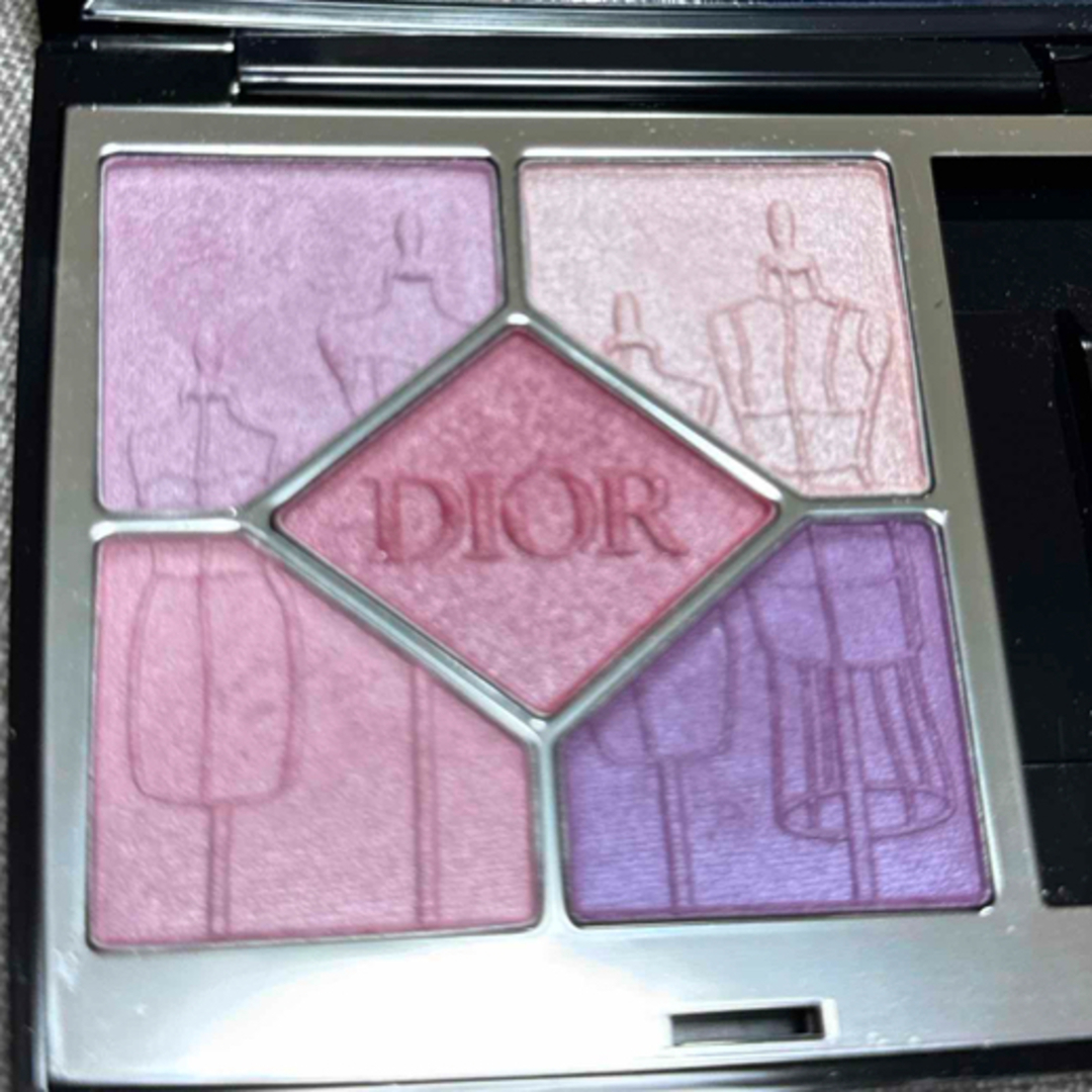 Dior(ディオール)のディオールショウ　サンククルール　943 アトリエモーヴ コスメ/美容のベースメイク/化粧品(アイシャドウ)の商品写真