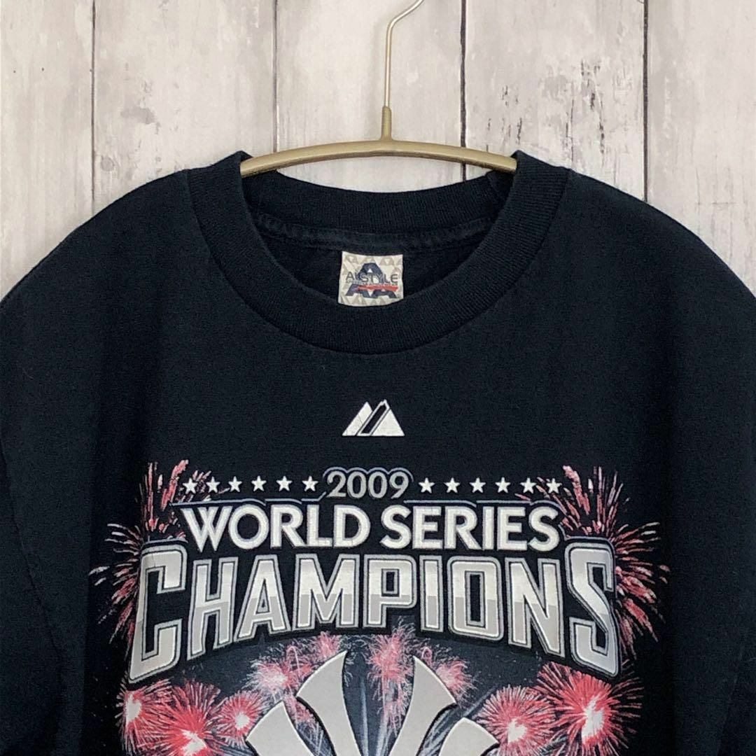 MLB(メジャーリーグベースボール)のMLBメジャーリーグ　ヤンキース　サイズＭ　黒ブラック　半袖Tシャツ　メンズ古着 メンズのトップス(Tシャツ/カットソー(半袖/袖なし))の商品写真