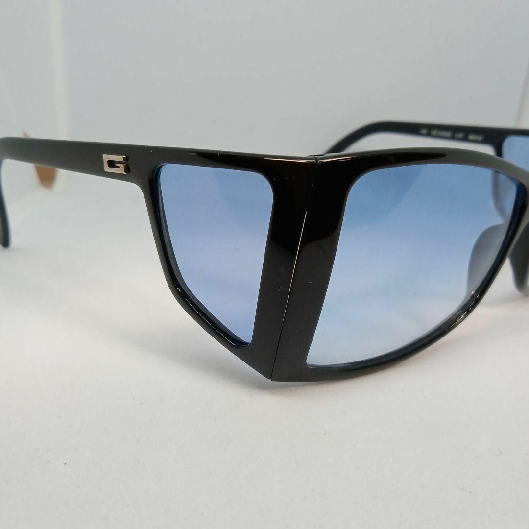 Gucci(グッチ)の378美品　グッチ　サングラス　メガネ　眼鏡　度無　2466　特殊デザイン その他のその他(その他)の商品写真