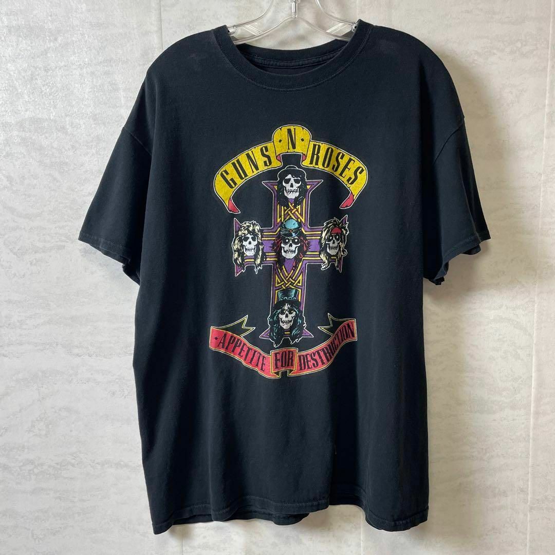 MUSIC TEE(ミュージックティー)のバンドＴシャツ　ガンズ　GUNS　アクセルローズ　初期ロゴ　メンズ　黒　古着 メンズのトップス(Tシャツ/カットソー(半袖/袖なし))の商品写真