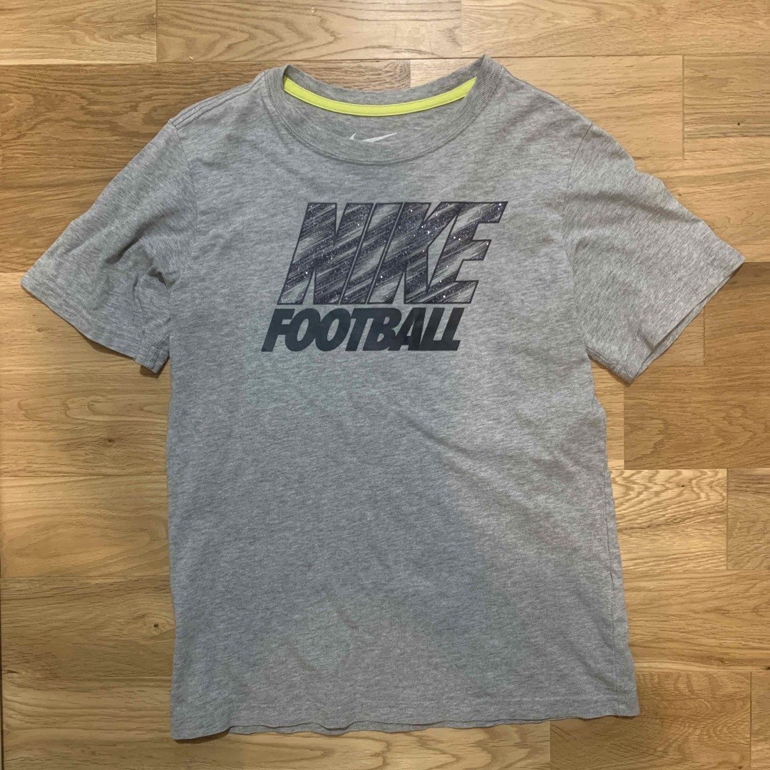 NIKE(ナイキ)のナイキ　NIKE    キッズ　Tシャツ　M キッズ/ベビー/マタニティのキッズ服男の子用(90cm~)(Tシャツ/カットソー)の商品写真