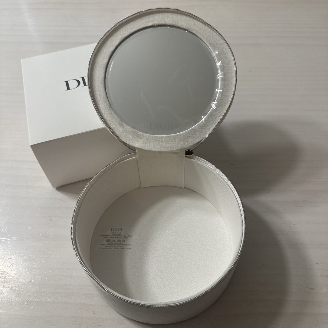 Dior(ディオール)のDIOR  ディオール ヴァニティ ポーチ 新品未使用 レディースのファッション小物(ポーチ)の商品写真