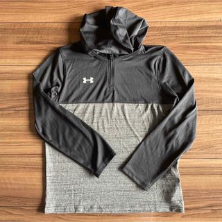 UNDER ARMOUR パーカー　YMD  130