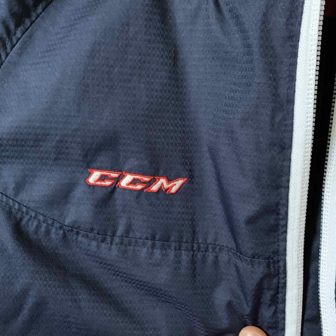 CCM(シーシーエム)のCCM ウインドブレーカー　室内　暖か　アイスホッケー　150cm キッズ/ベビー/マタニティのキッズ服男の子用(90cm~)(ジャケット/上着)の商品写真