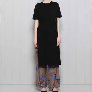 エイチ(H)の＜H＞50/2 COTTON SLIT LONG ONE PIECE(ロングワンピース/マキシワンピース)