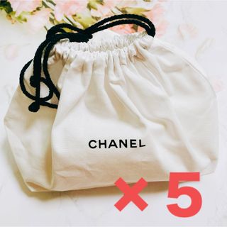 シャネル(CHANEL)の【30日まで】CHANEL （シャネル ) 巾着ノベルティポーチ　ホワイト×5点(ポーチ)