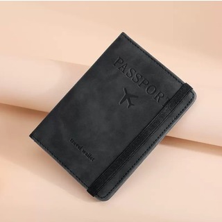 【売れています】パスポートケース 黒 カバー チケット 海外旅行 カード 紙幣 (旅行用品)