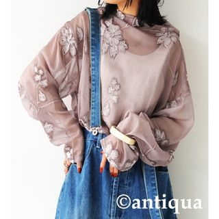 antiqua - 新品 antiqua アンティカ シアーブラウス 刺繍（ブラウン系）春物