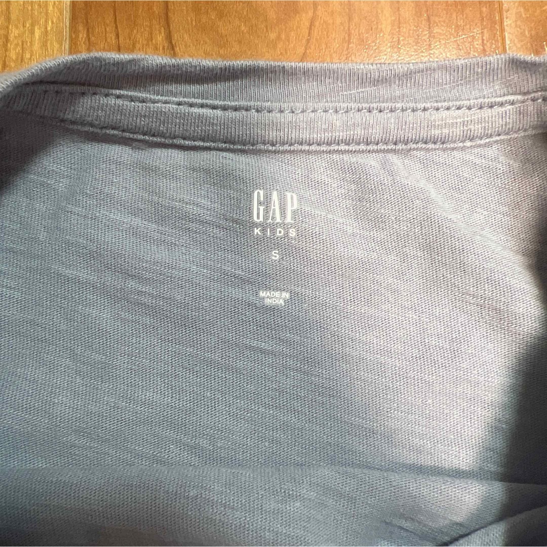 GAP Kids(ギャップキッズ)のGAP ギャップ　Tシャツ　120cm キッズ/ベビー/マタニティのキッズ服女の子用(90cm~)(Tシャツ/カットソー)の商品写真