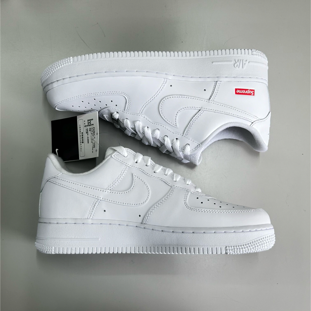 NIKE - 26cm 白 Supreme AIR FORCE 1 ホワイトエアフォース1の NIKE - 26cm 白 Supreme AIR FORCE 1 ホワイトエアフォース1の