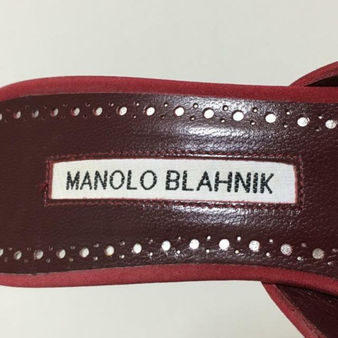 MANOLO BLAHNIK(マノロブラニク)のMANOLO BLAHNIK(マノロブラニク) ミュール 37 レディース メイセール レッド ビジュー サテン レディースの靴/シューズ(ミュール)の商品写真