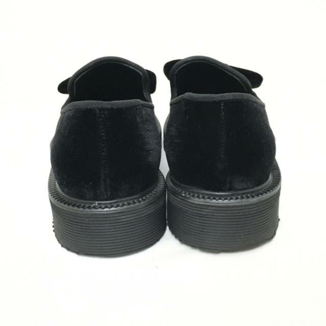 GIUZEPPE ZANOTTI(ジュゼッペザノッティ)のgiuseppe zanotti(ジュゼッペザノッティ) ローファー 36 レディース - 黒 リボン ベロア レディースの靴/シューズ(ローファー/革靴)の商品写真