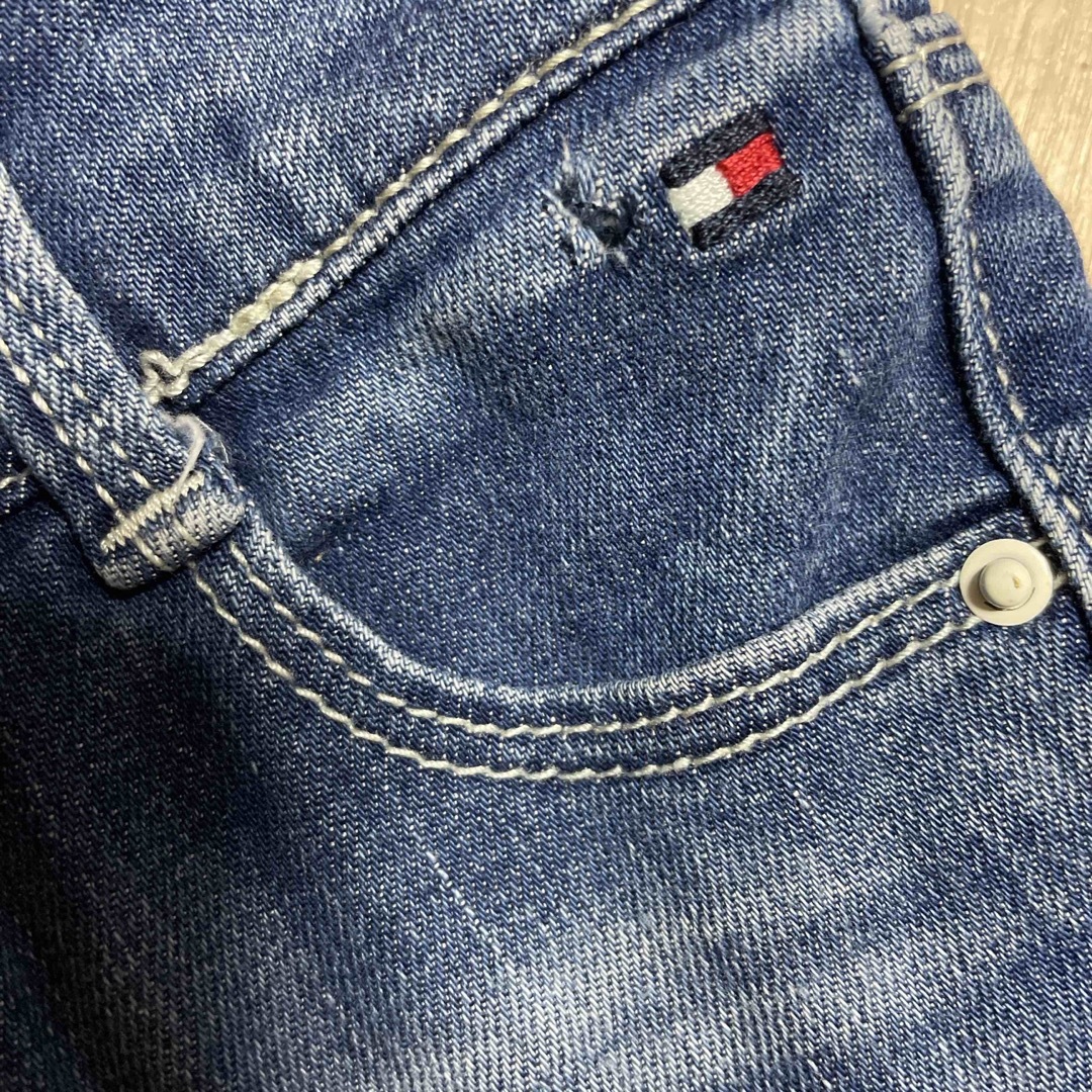 TOMMY HILFIGER(トミーヒルフィガー)のTOMMYHILFIGER デニム キッズ/ベビー/マタニティのキッズ服女の子用(90cm~)(パンツ/スパッツ)の商品写真