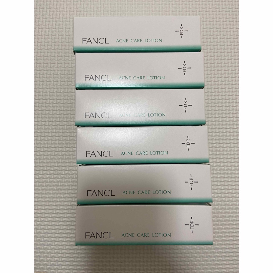 FANCL(ファンケル)のファンケル アクネケア化粧液 30ml✖️6 コスメ/美容のスキンケア/基礎化粧品(化粧水/ローション)の商品写真