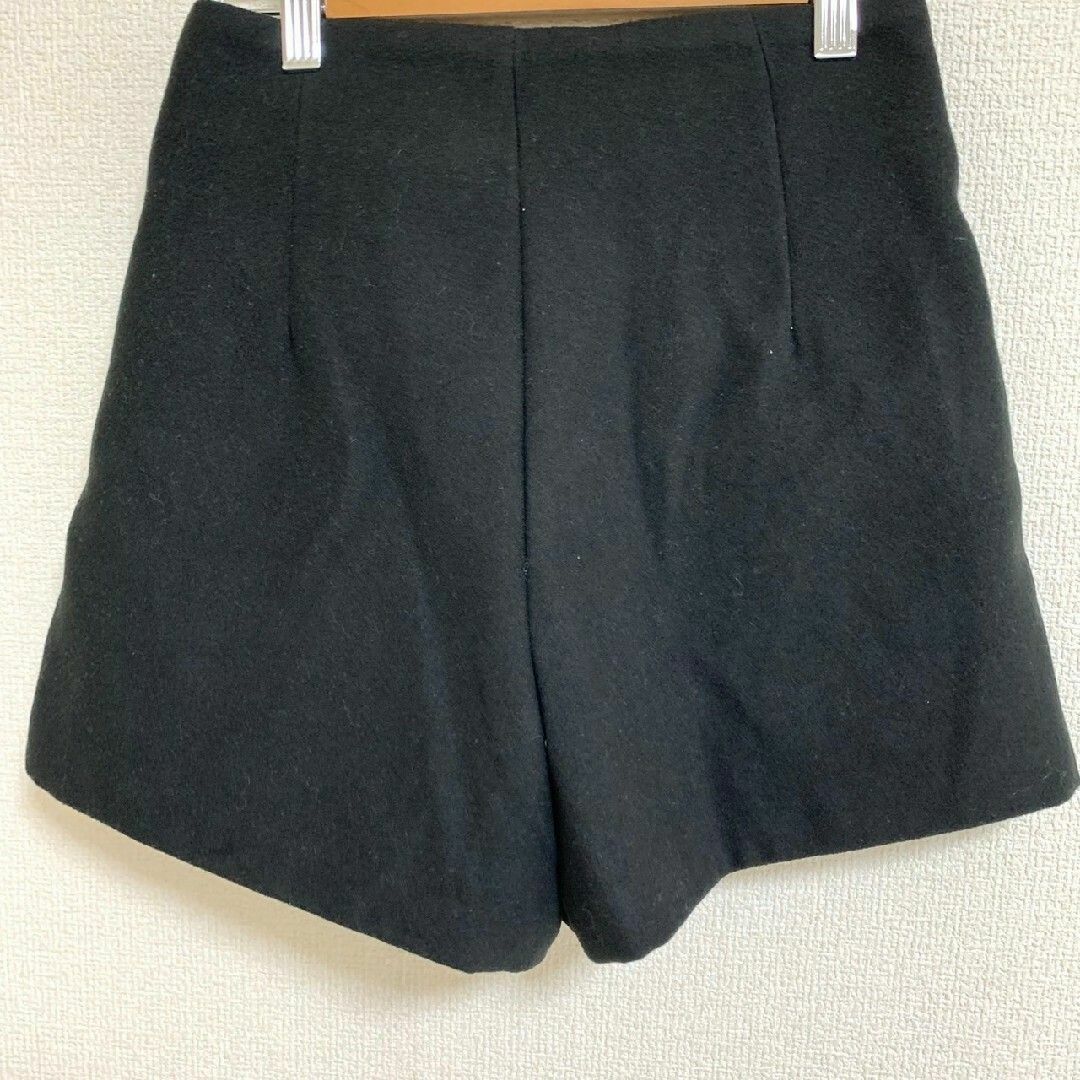 RiLi　ショートパンツ　F　ブラック　起毛　きれいめ　ポリ　レーヨン レディースのパンツ(ショートパンツ)の商品写真