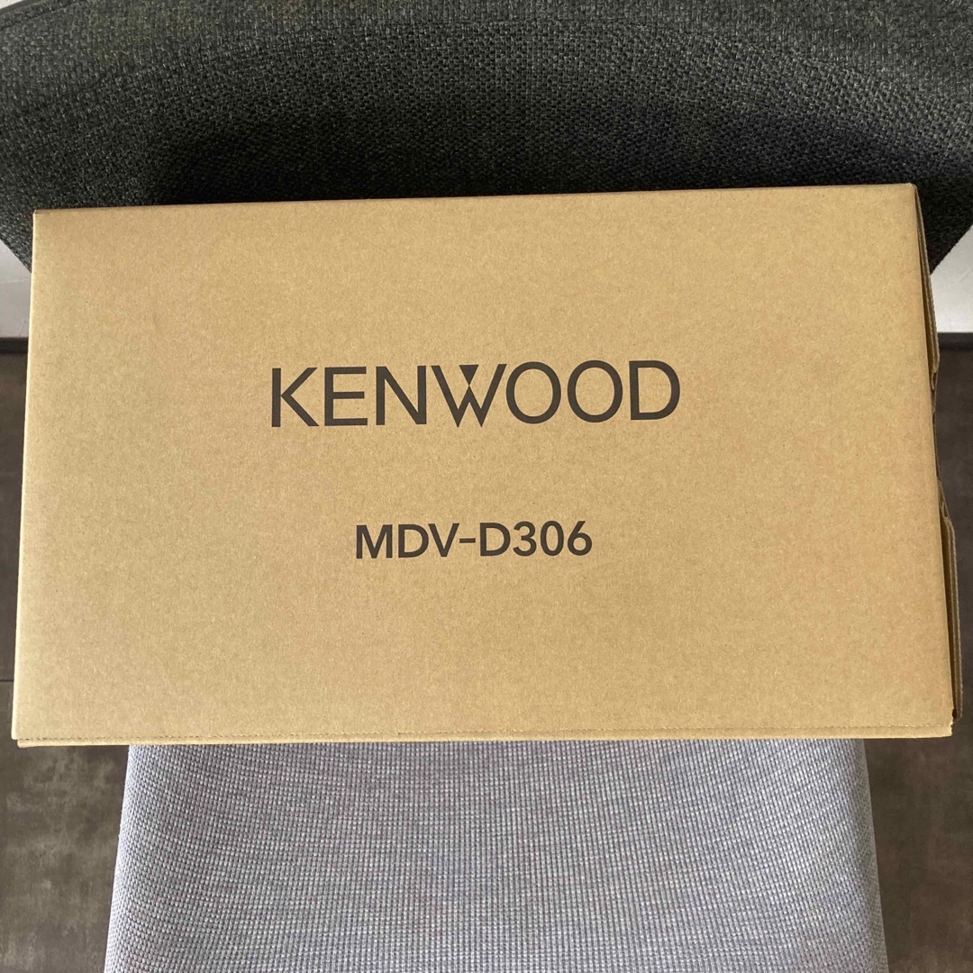 KENWOOD(ケンウッド)の未使用　ケンウッド　KENWOOD　MDV-D306　カーナビ　送料無料 自動車/バイクの自動車(カーナビ/カーテレビ)の商品写真