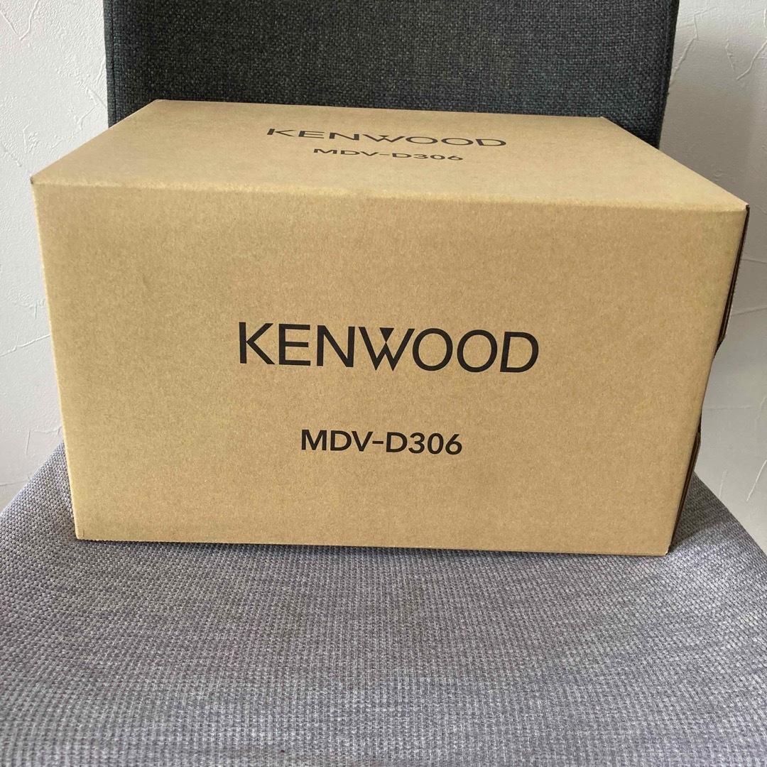 KENWOOD(ケンウッド)の未使用　ケンウッド　KENWOOD　MDV-D306　カーナビ　送料無料 自動車/バイクの自動車(カーナビ/カーテレビ)の商品写真