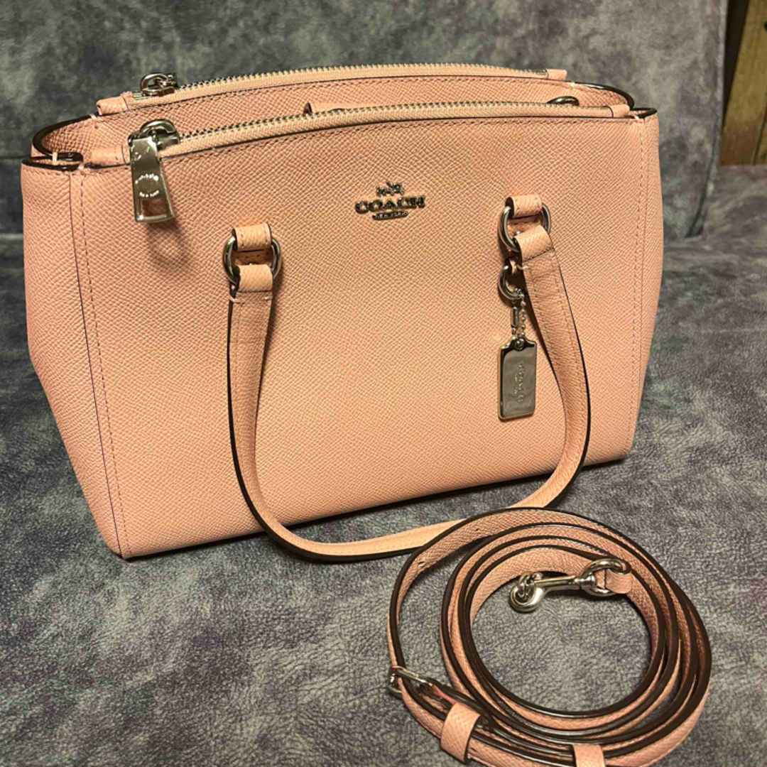 COACH(コーチ)のコーチcoach ショルダーバッグ　ピンク　ハンドバッグ レディースのバッグ(ショルダーバッグ)の商品写真