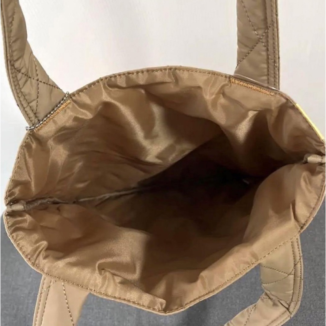 しまむら(シマムラ)の新品　アベイル　ちいかわ　うさぎ　キルトトートバッグ　中薄橙　ブラウンベージュ レディースのバッグ(トートバッグ)の商品写真