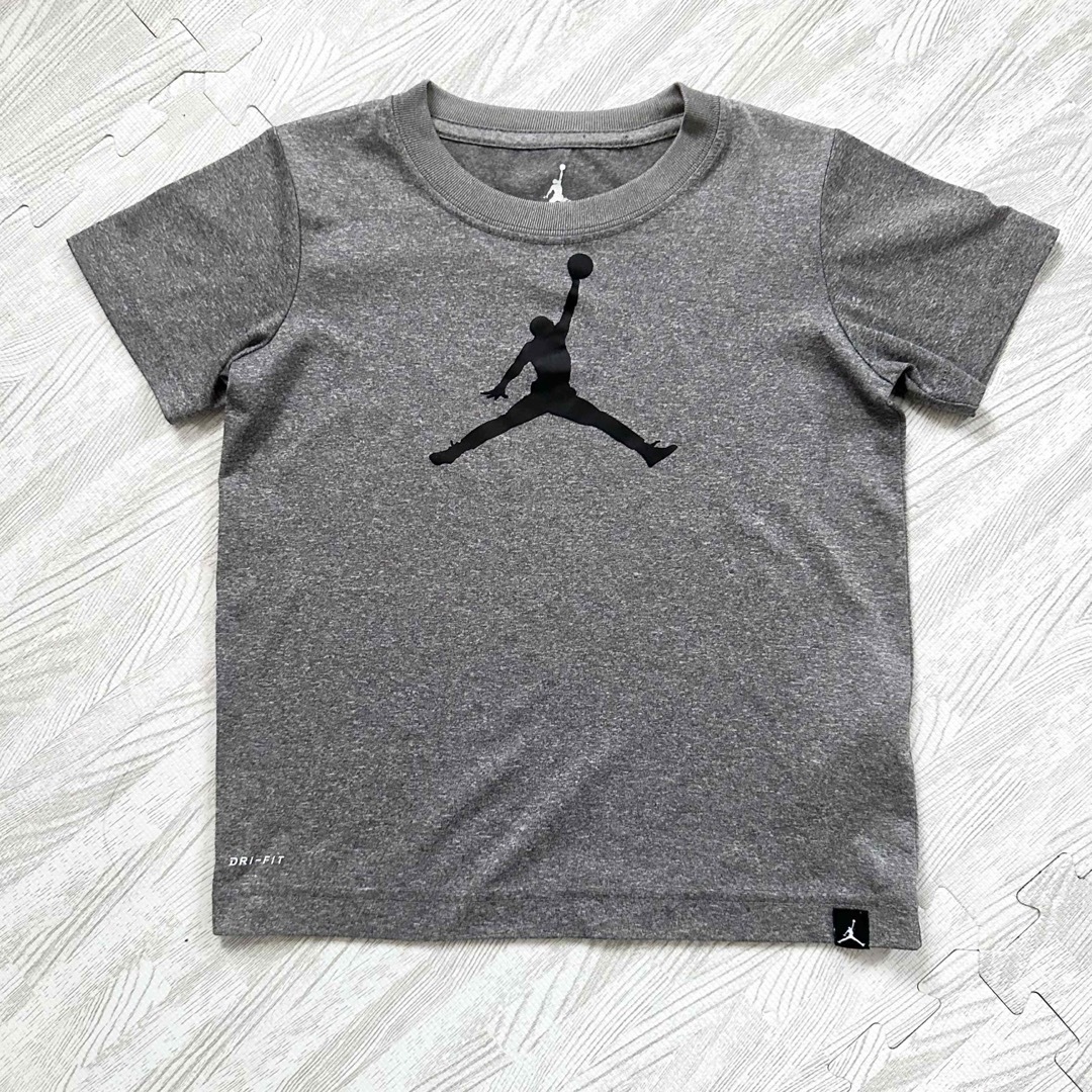 Jordan Brand（NIKE）(ジョーダン)のスポーツウェア　Tシャツ　男の子　100 子供服　まとめ売り　キッズ　半袖 キッズ/ベビー/マタニティのキッズ服男の子用(90cm~)(Tシャツ/カットソー)の商品写真