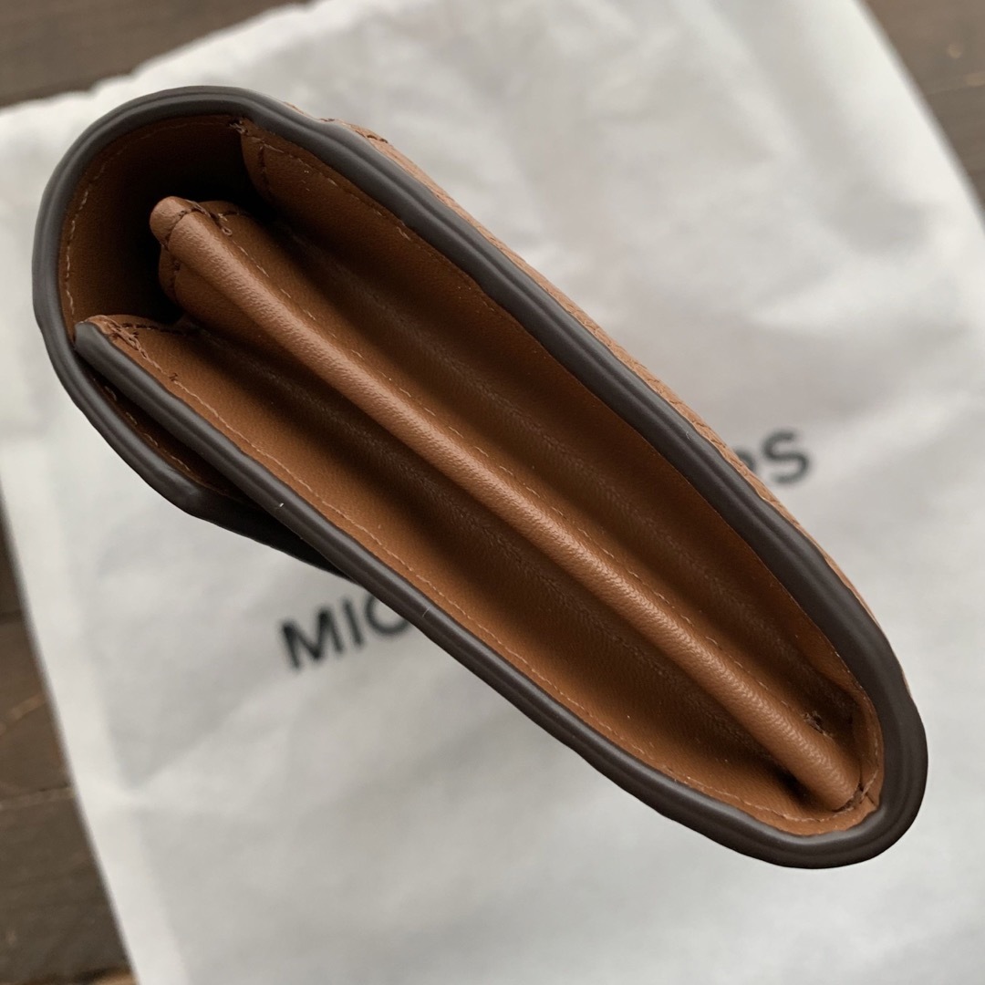 Michael Kors(マイケルコース)の新品未使用 マイケルコース 長財布 ブラウン ラゲッジ フラップ レディースのファッション小物(財布)の商品写真