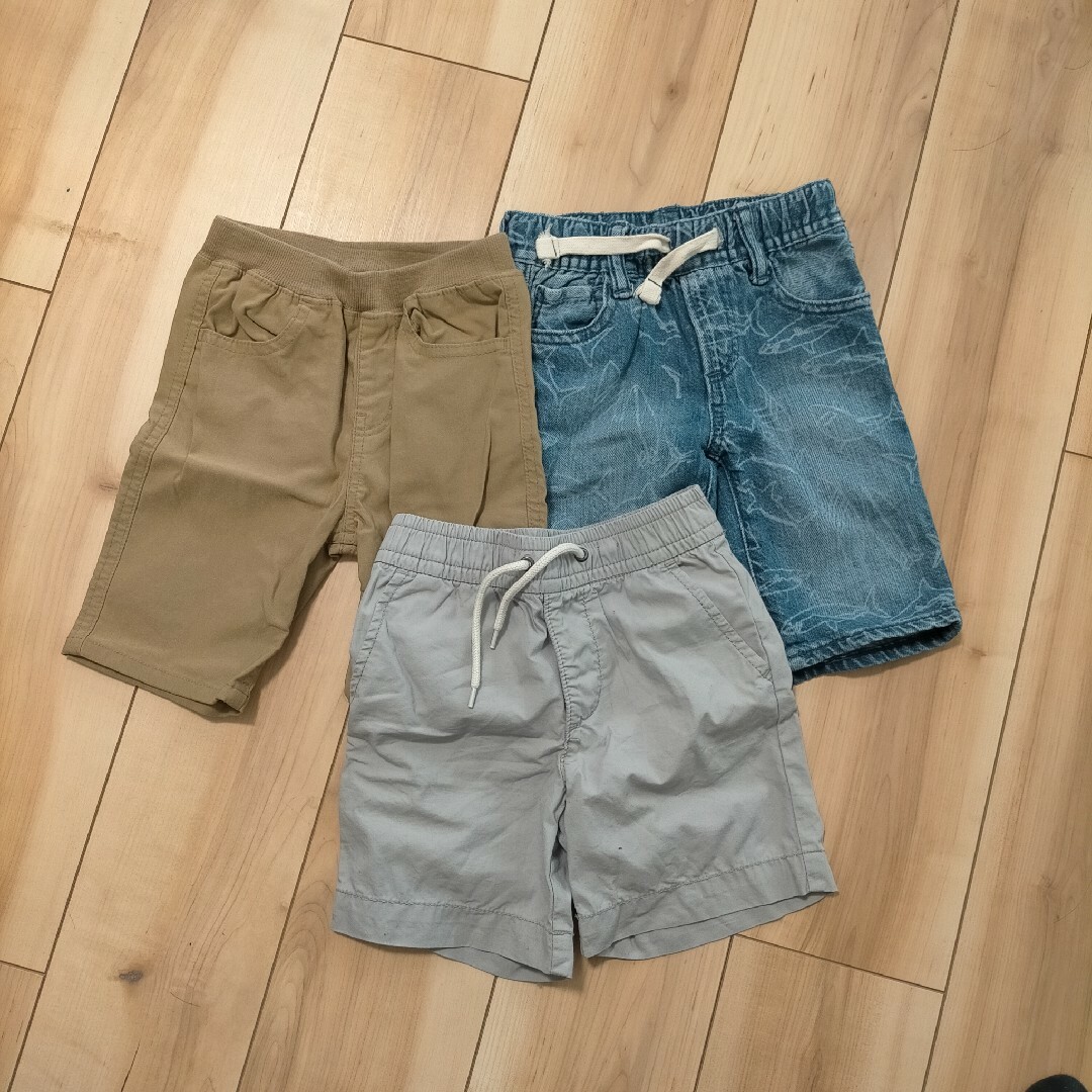 babyGAP(ベビーギャップ)の100cm　ズボン　セット売り キッズ/ベビー/マタニティのキッズ服男の子用(90cm~)(パンツ/スパッツ)の商品写真