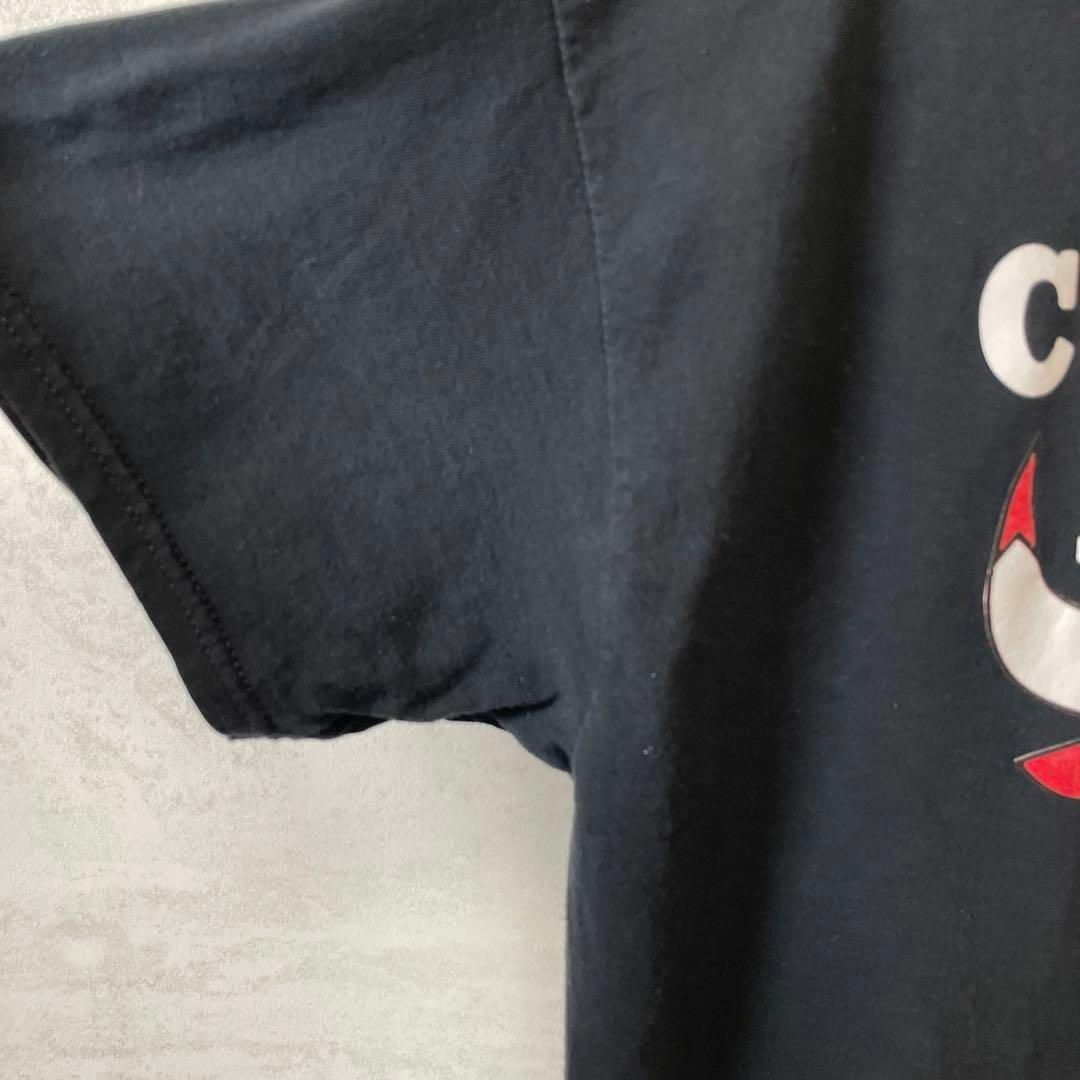 ブルズ　アニマルロゴ　黒ブラック　オーバーサイズＸＬ　半袖Ｔシャツ　メンズ古着 メンズのトップス(Tシャツ/カットソー(半袖/袖なし))の商品写真