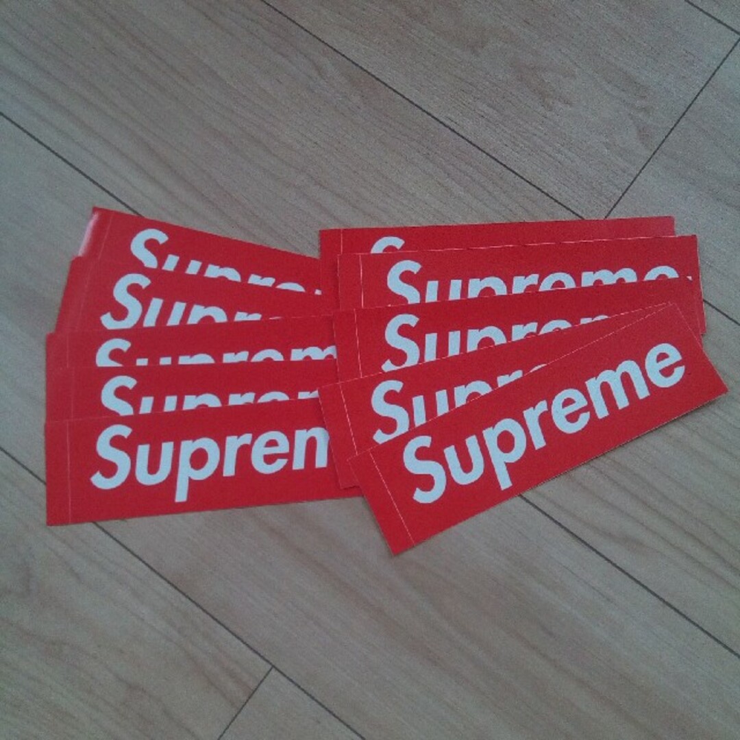 Supreme(シュプリーム)のSupreme ボックスロゴステッカー 10枚セット メンズのメンズ その他(その他)の商品写真