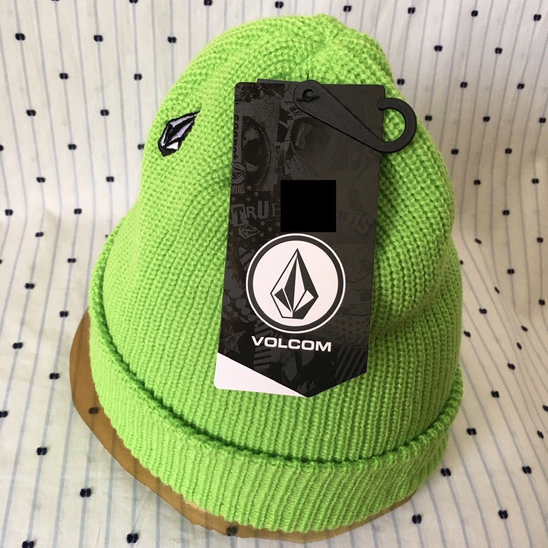 volcom(ボルコム)のVOLCOMボルコムUS限定蛍光ビーニーニットキャップ帽子1点物 メンズの帽子(キャップ)の商品写真