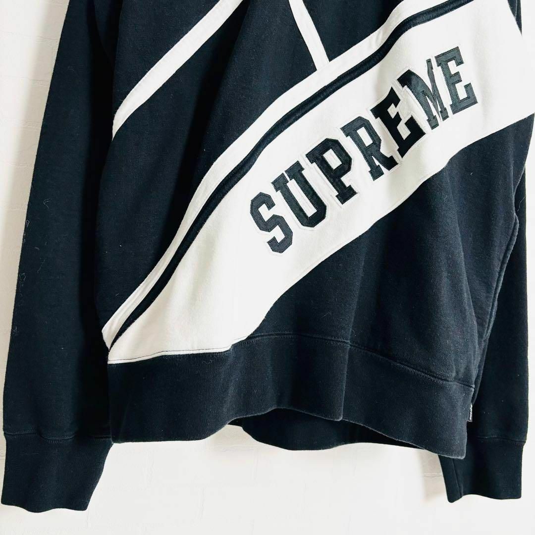 Supreme(シュプリーム)の【美品】supremeシュプリーム 刺繍ロゴ ビッグロゴ プルオーバーパーカー メンズのトップス(パーカー)の商品写真