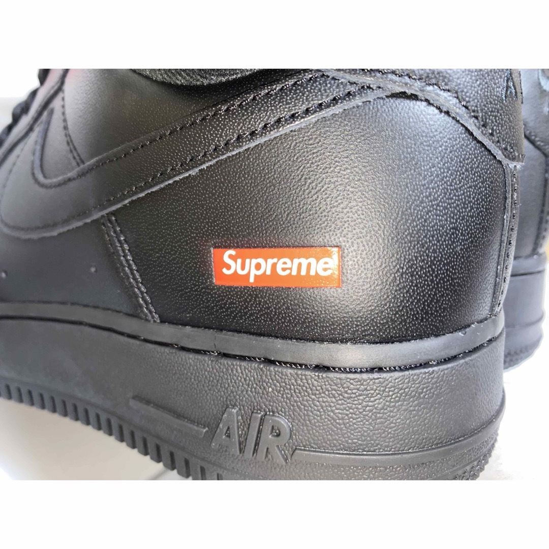 Supreme(シュプリーム)のスニダン値以下 新品 27cm Supreme Nike Air Force メンズの靴/シューズ(スニーカー)の商品写真