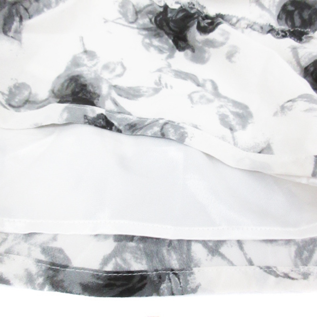 FRAGILE(フラジール)のフラジール フレアワンピース ひざ丈 七分袖 切替 花柄 36 S 白 グレー レディースのワンピース(ひざ丈ワンピース)の商品写真