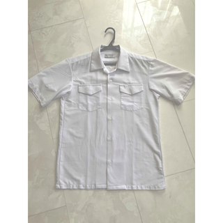 シャツ　165A  白　春夏　開襟シャツ(Tシャツ/カットソー(半袖/袖なし))