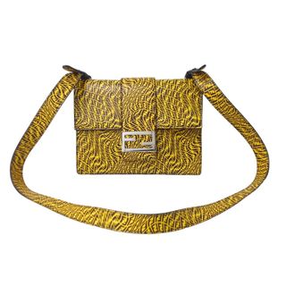 フェンディ(FENDI)のFENDI フェンディ ショルダーバッグ ズッカ柄 7VA524 AFSY F03BH レザー プリント ブラック イエロー シルバー金具 美品 中古 62199(ハンドバッグ)