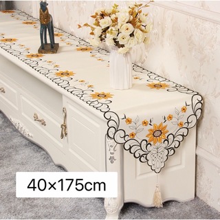 テーブルランナー  テーブルセンター 花柄 黄色 北欧 刺繍 40×175cm(テーブル用品)