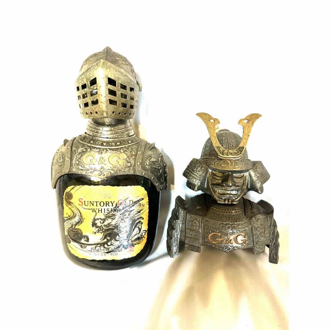 サントリー(サントリー)のサントリー ウイスキー G&G ボトルカバー キャップ 鎧 甲冑 鎧兜 戦国武将 食品/飲料/酒の酒(ウイスキー)の商品写真