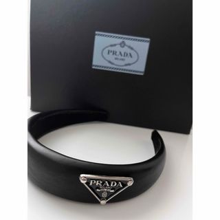 プラダ(PRADA)のプラダ　レザーカチューシャ(カチューシャ)